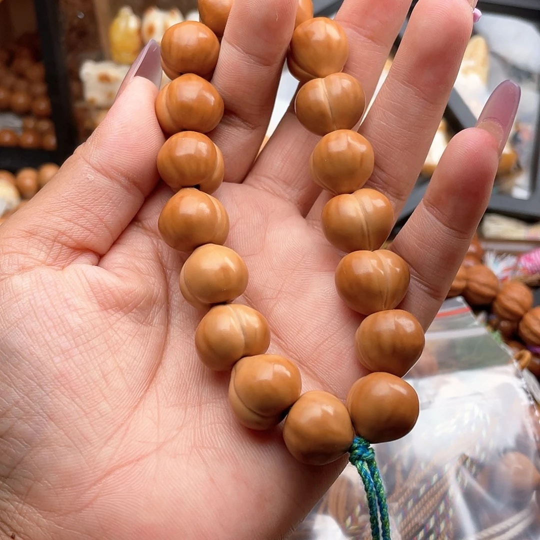 猴头核桃手串12/14/15/16微瑕奶油屁桃