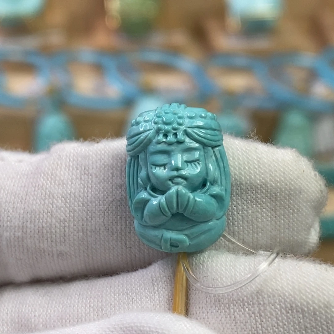 绿松石未镶嵌珠宝奇石