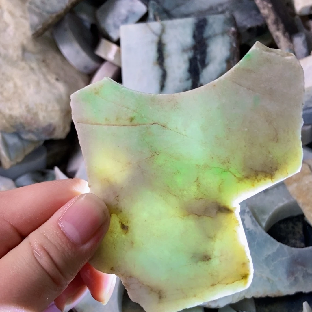 翡翠未镶嵌颈饰天然翡翠
