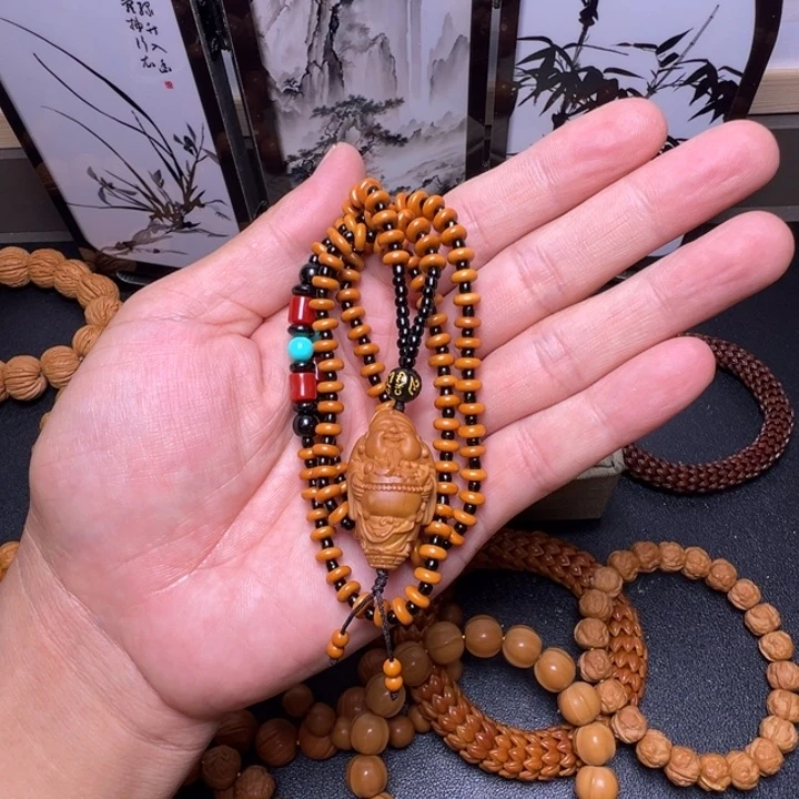 猴头核桃手串脖挂财神