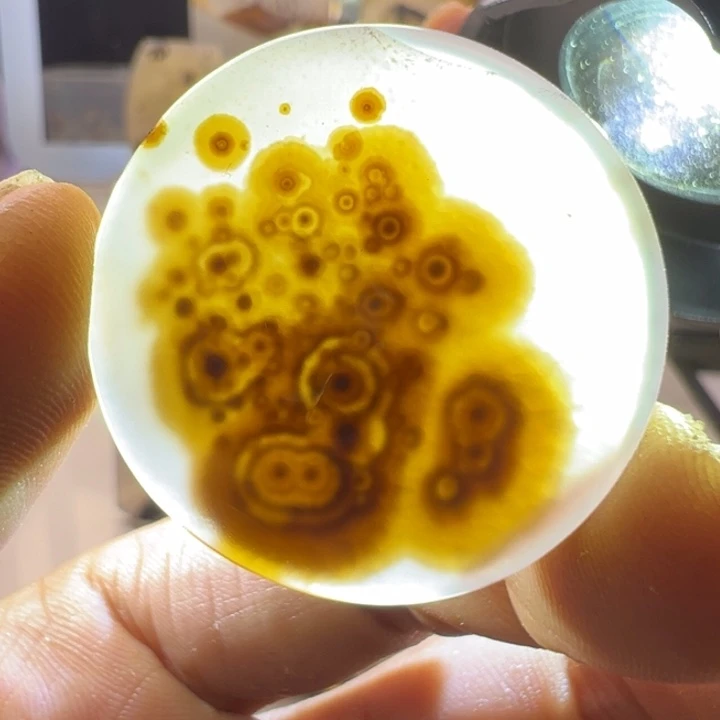 未镶嵌玛瑙/玉髓珠宝奇石