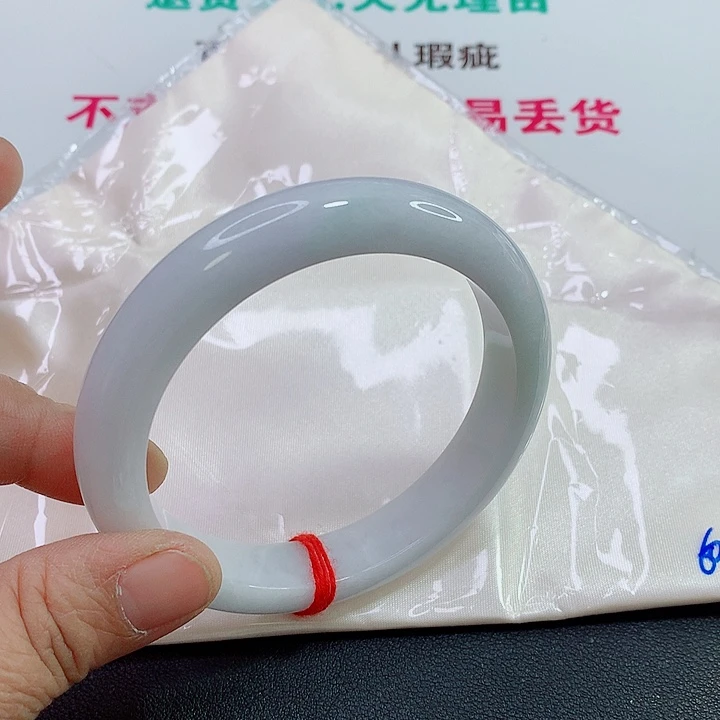 未镶嵌手镯翡翠手镯