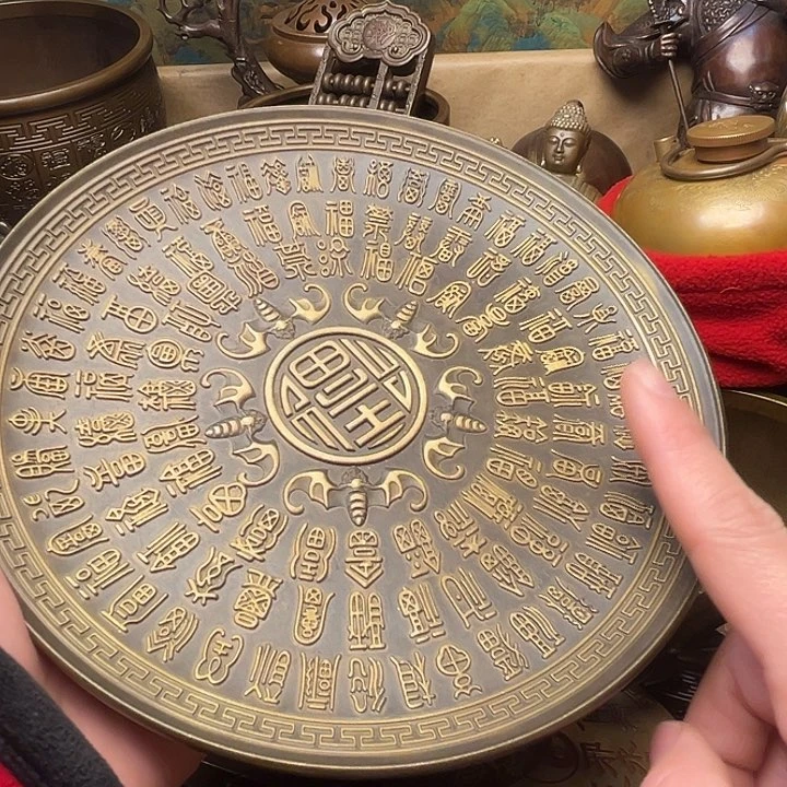 精美铜器批发档口