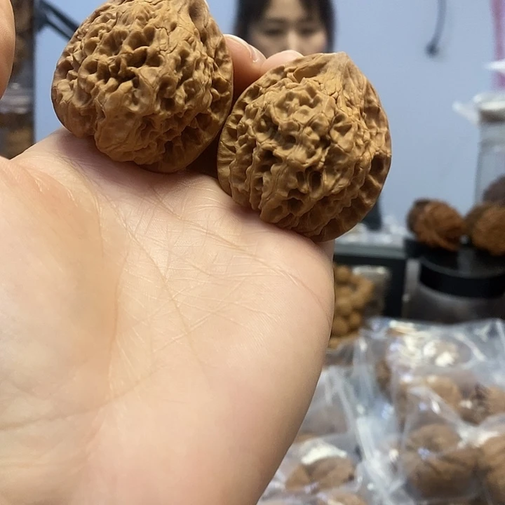 文玩核桃把件40官帽老树