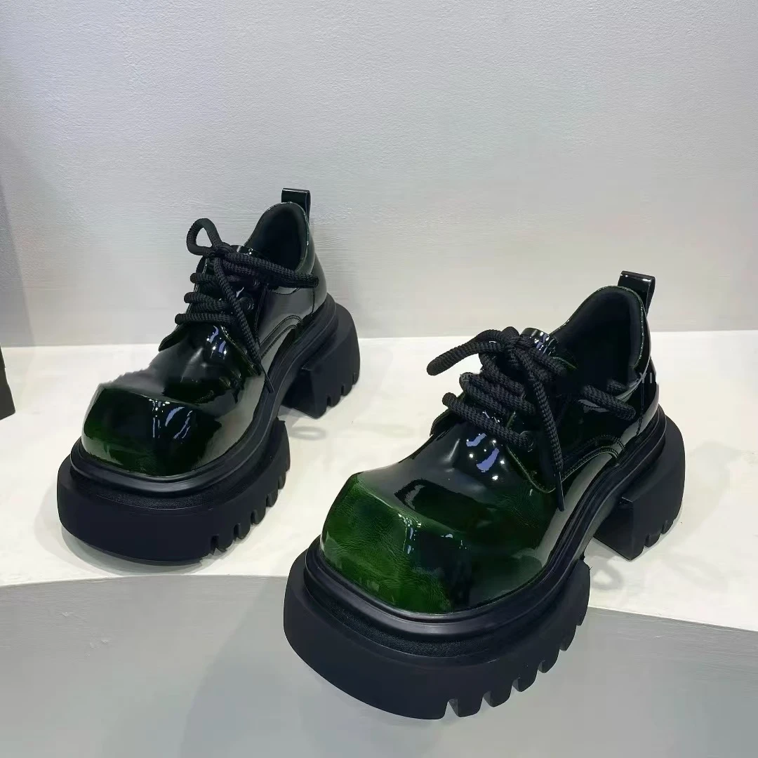 639-1小众设计师款红色小皮鞋新款大头显瘦增高漆皮帅气乐福鞋