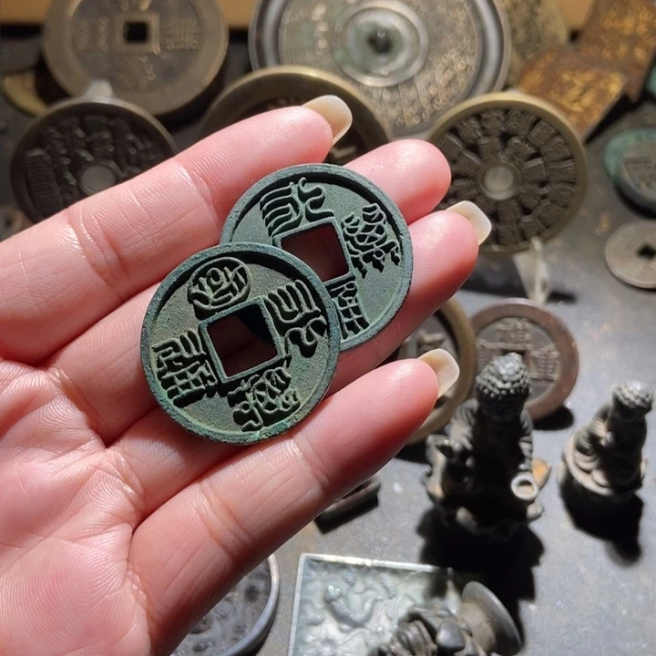 开***雨铜现代工艺品仿制品