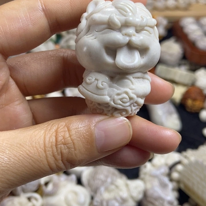 博***媚配饰鹿角雕刻一个出