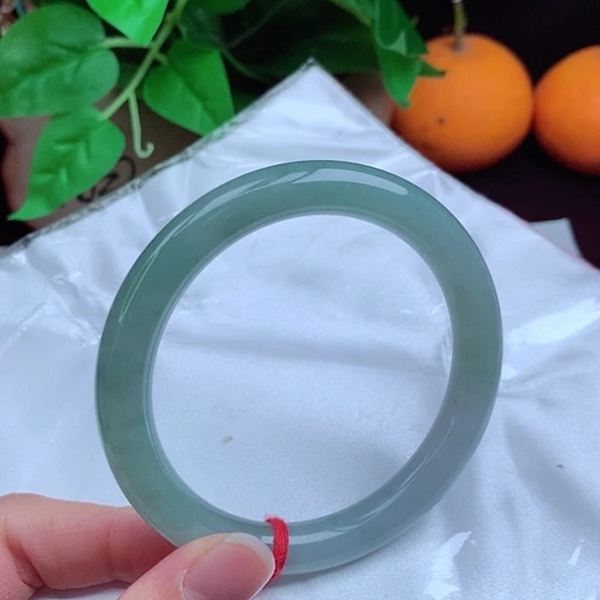 翡翠手镯未镶嵌   43  圆条59