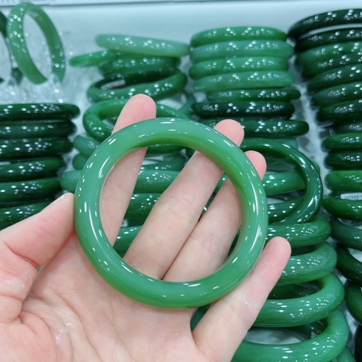 和田玉手镯未镶嵌吃****?55-0