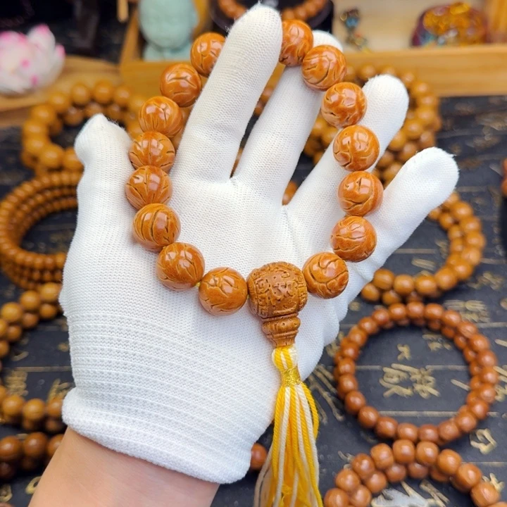桃核手串手持15尺寸龙纹