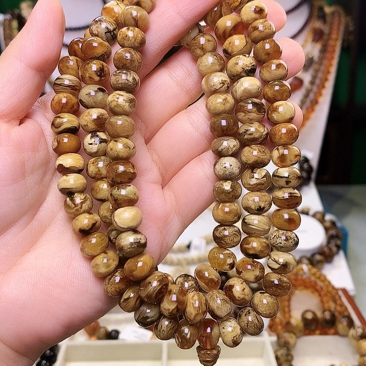 清***蒙琥珀未镶嵌裸石抚顺琥珀10+02