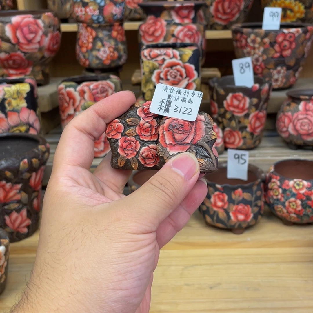 大***️3122两个雕刻摆件