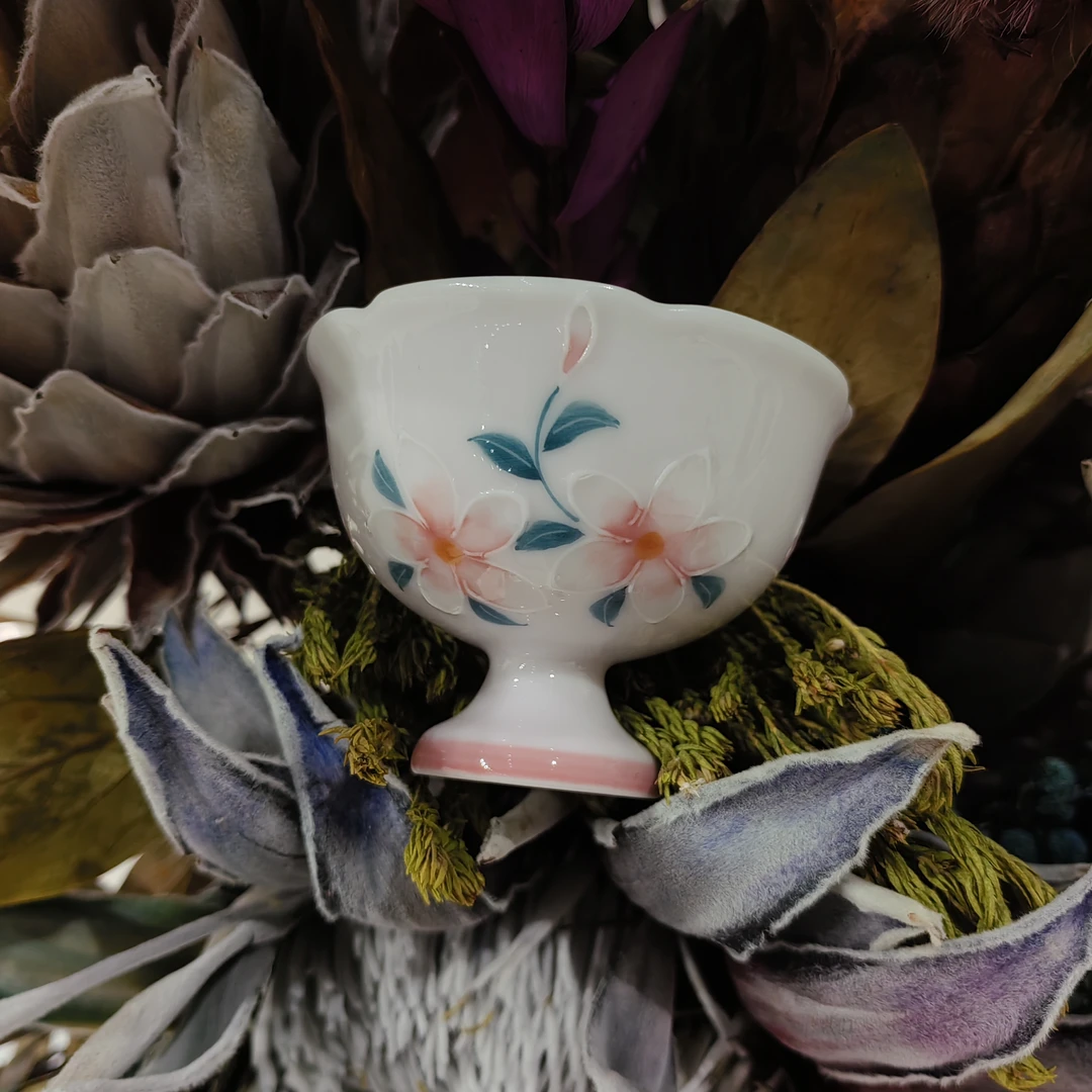 明知山志-有田烧-杏粉婉柔-念露高足茶杯（品牌黑盒） 盖碗 茶壶