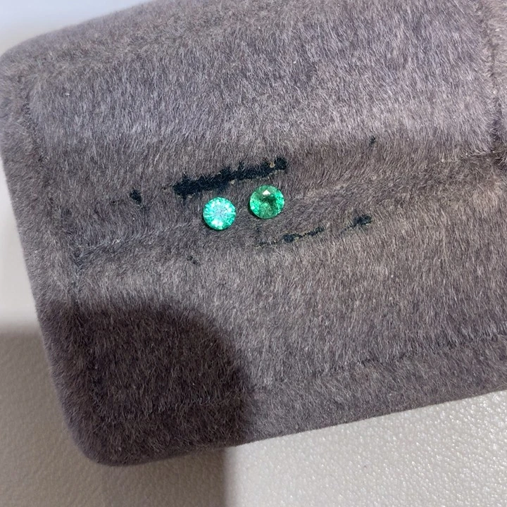 祖母绿裸石未镶嵌仲*0.36克拉