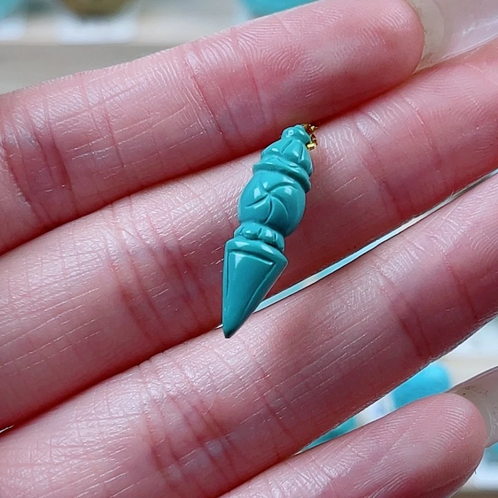 未镶嵌绿松石珠宝奇石