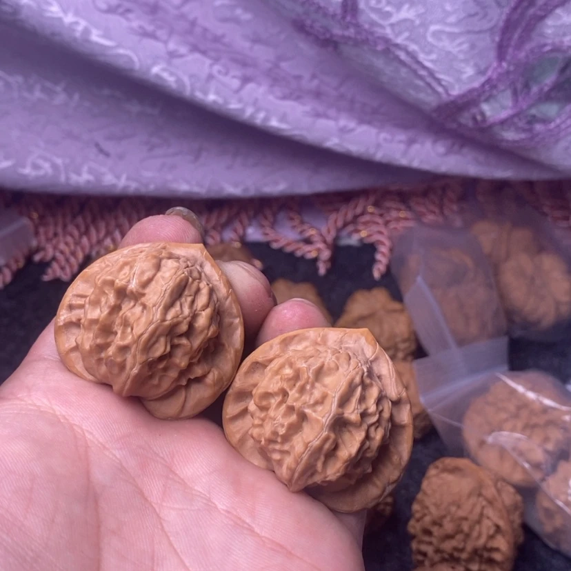 【闪购商品】文玩核桃吊坠41大耳朵图图