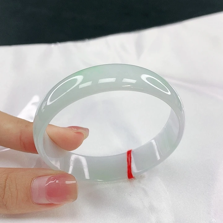 翡翠未镶嵌手镯圈50.9，05092