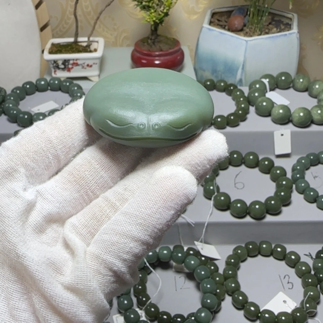 ****y和田玉未镶嵌把件