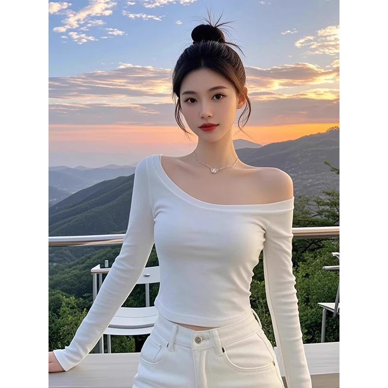 德绒别致甜辣妹磨毛加厚长袖白色打底衫女内搭设计感高腰短款上衣