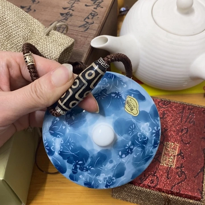 摆件中古工艺品一件