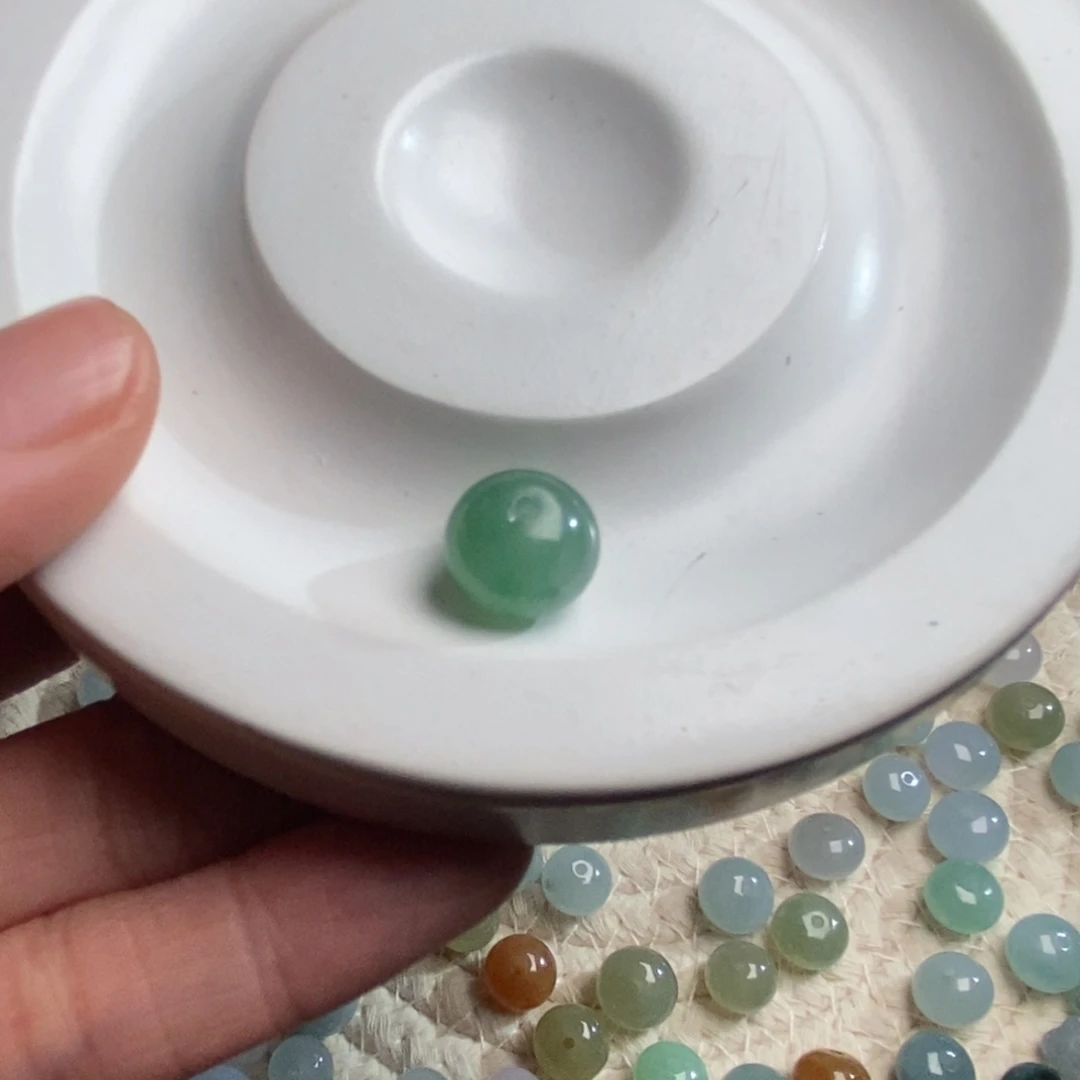 翡翠散珠苜*天然翡翠A货散珠