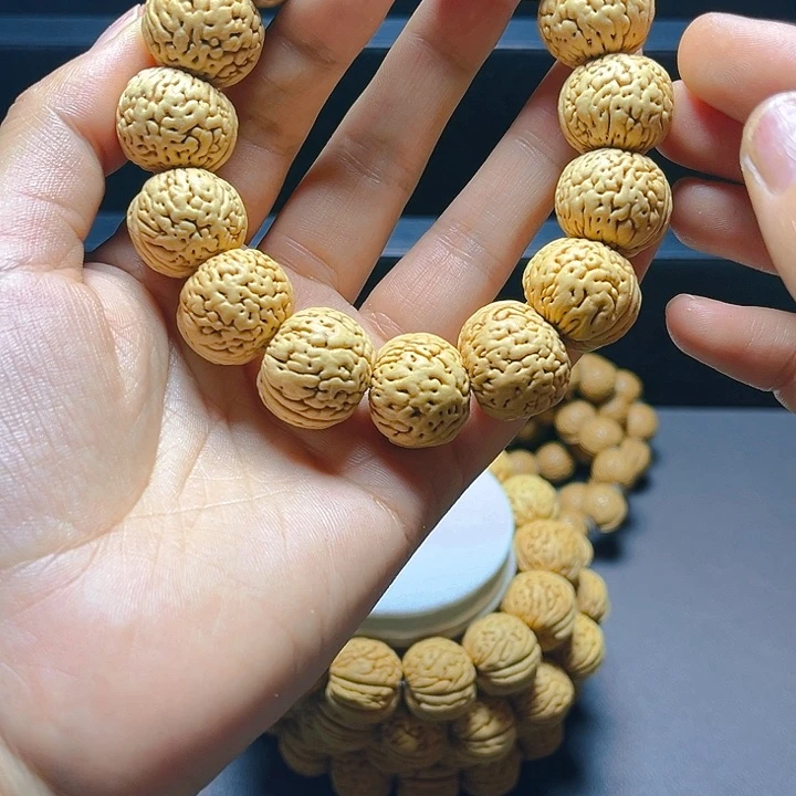 桃核吊坠苹果园手串