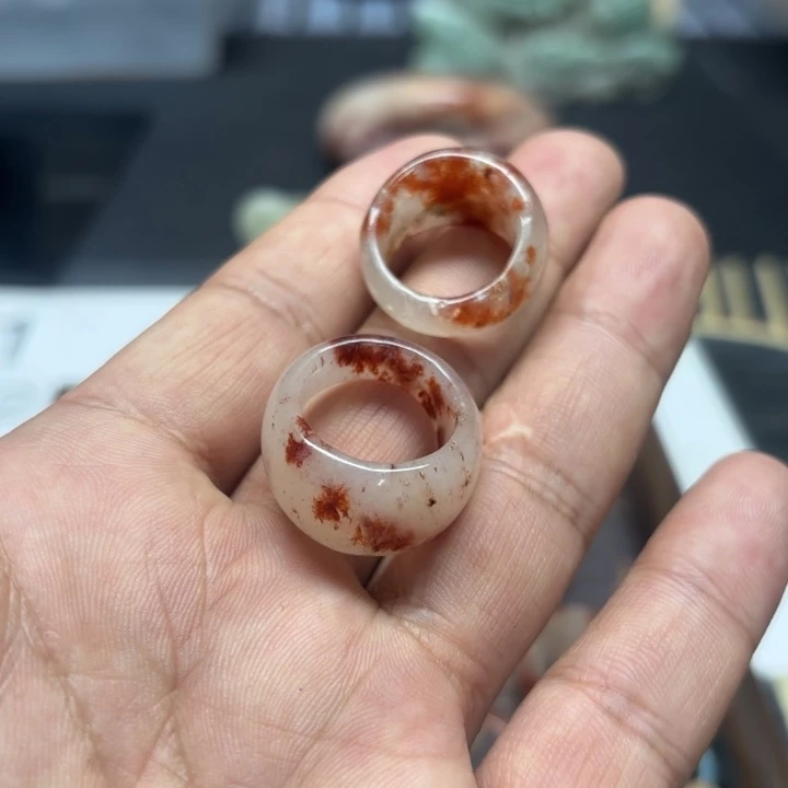 星****石英岩玉合金颈饰