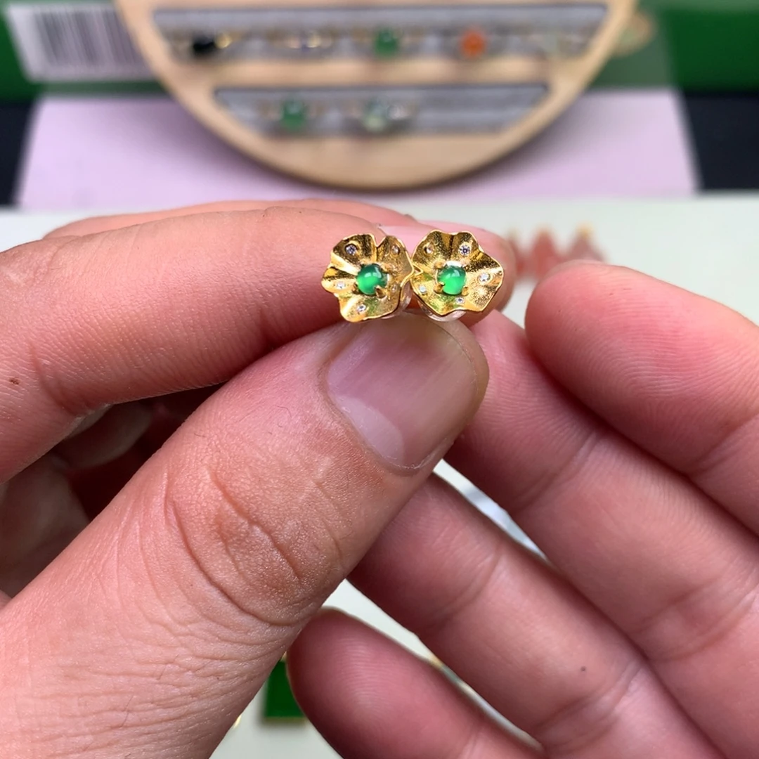颈饰未镶嵌南红玛瑙