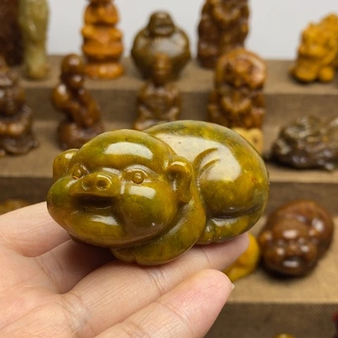 蛇纹石玉未镶嵌颈饰87