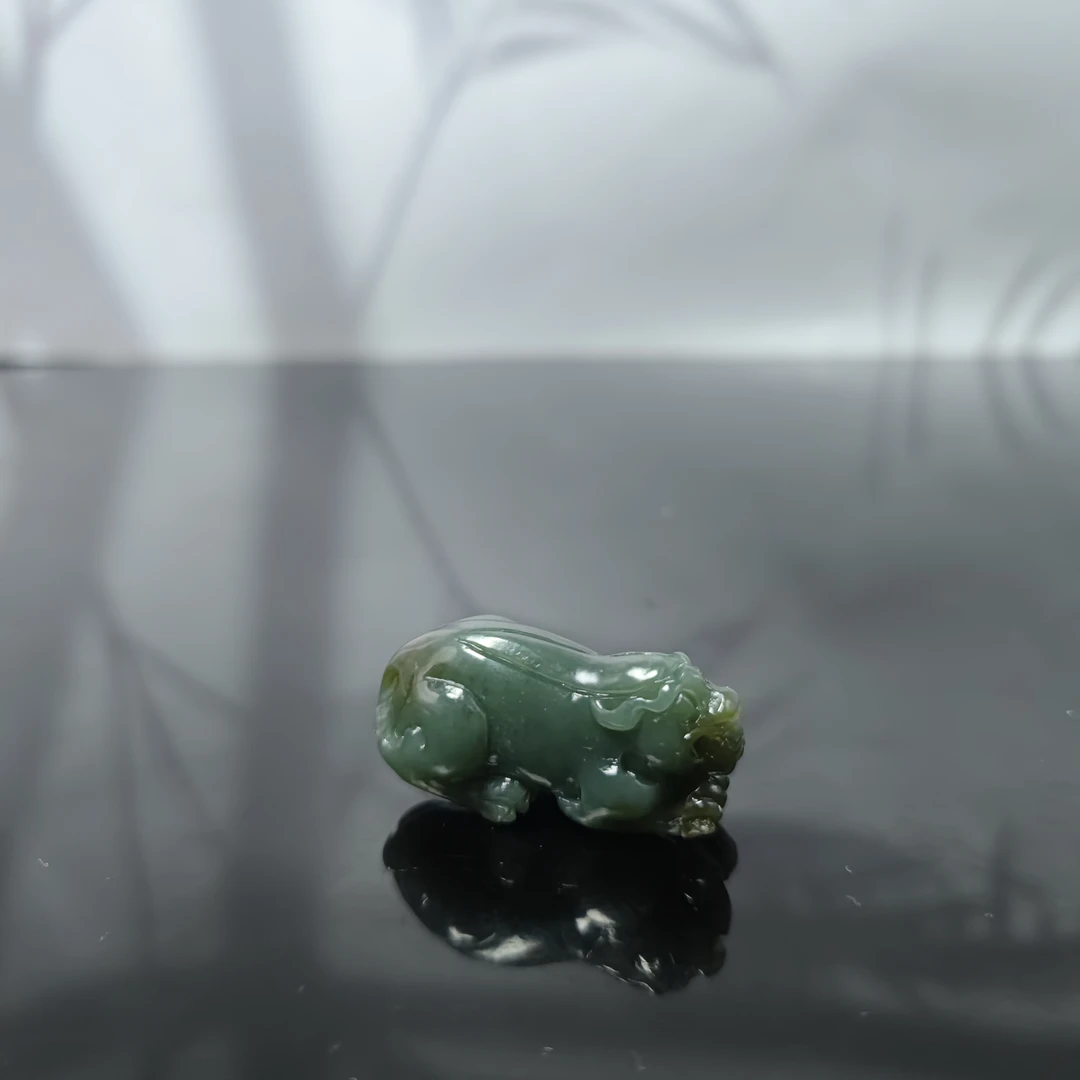 Q和田玉貔貅吊坠0822