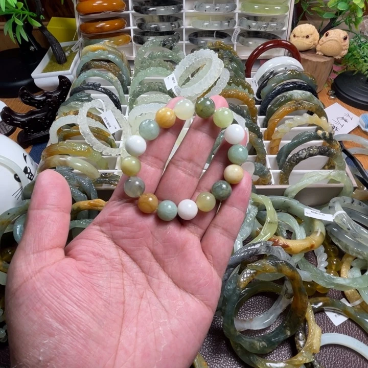 未镶嵌蛇纹石玉手链
