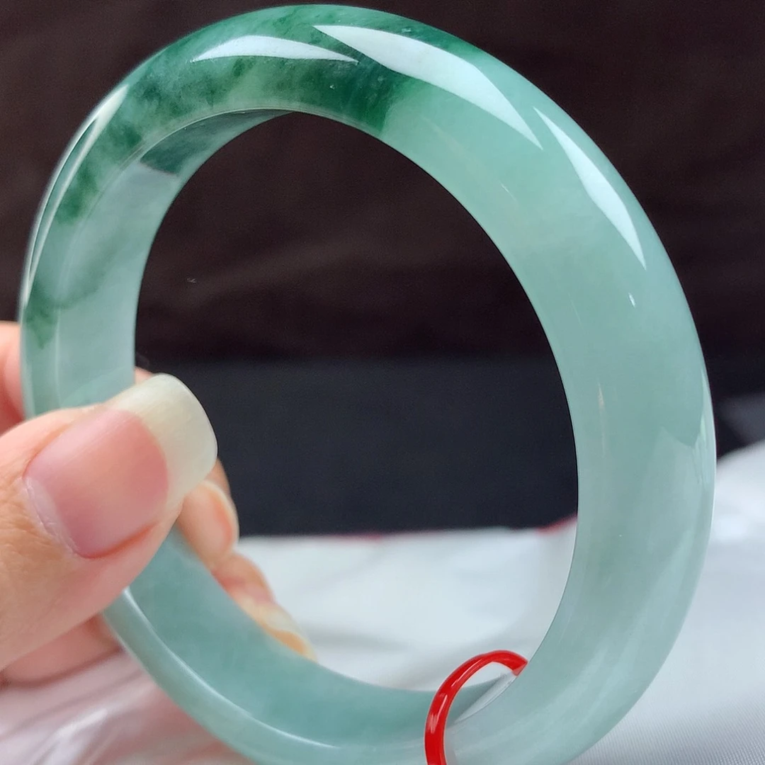 翡翠手镯未镶嵌431530，