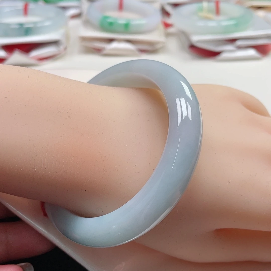 翡翠手镯未镶嵌缅甸翡翠手镯58圈