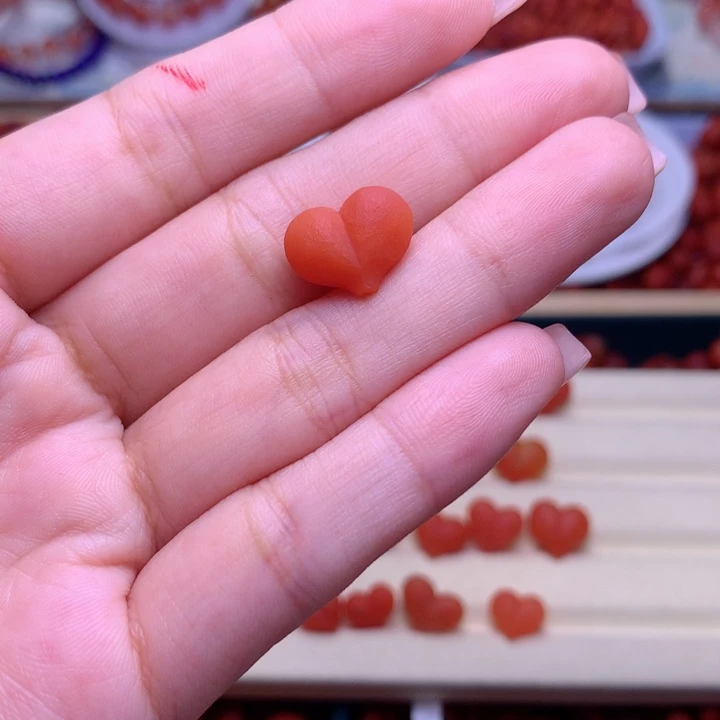 燕***嫮南红玛瑙未镶嵌珠宝半成品52