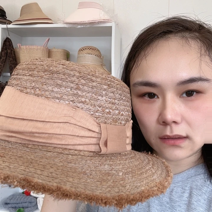 头层牛皮革发货会发光