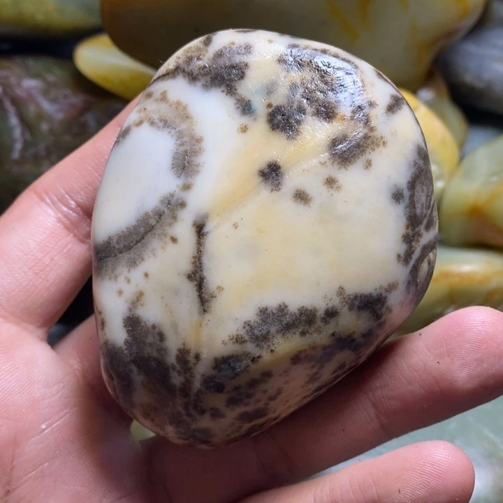 未镶嵌和田玉（糖玉）挂件