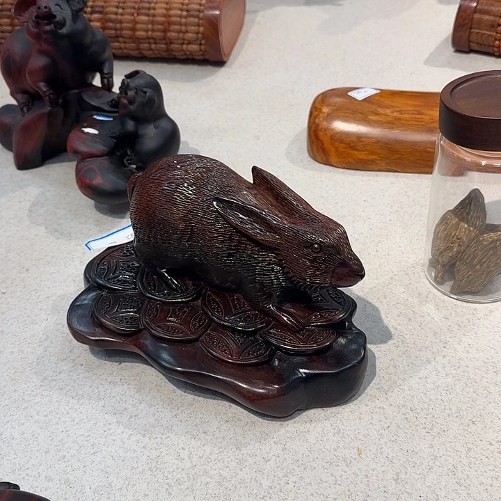 摆件大红酸枝手工雕刻