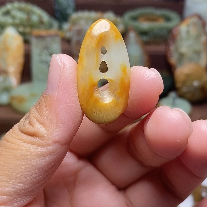 岫岩河磨玉（透闪石质玉）未镶嵌颈饰