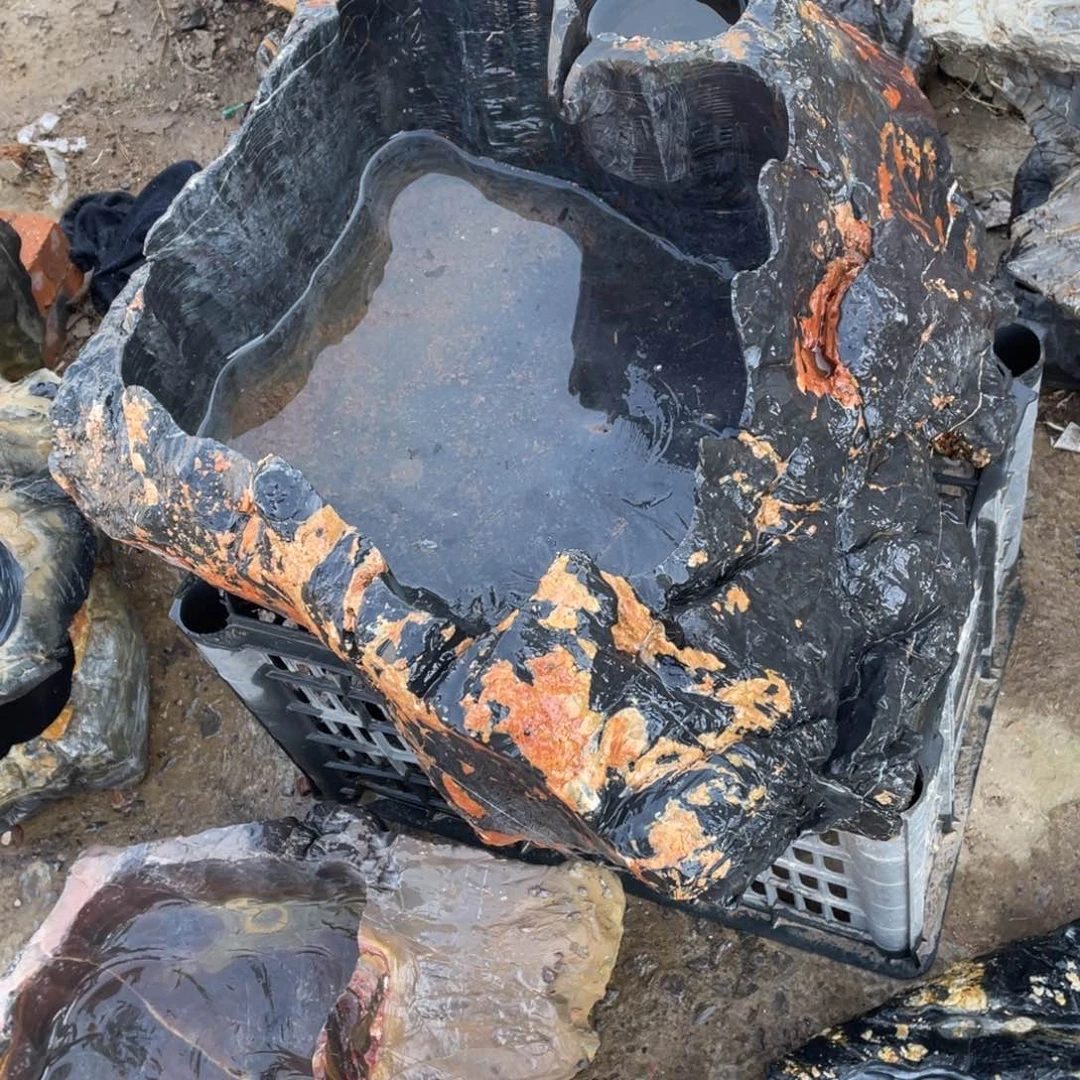 红陶潇*灵璧石是世界著名