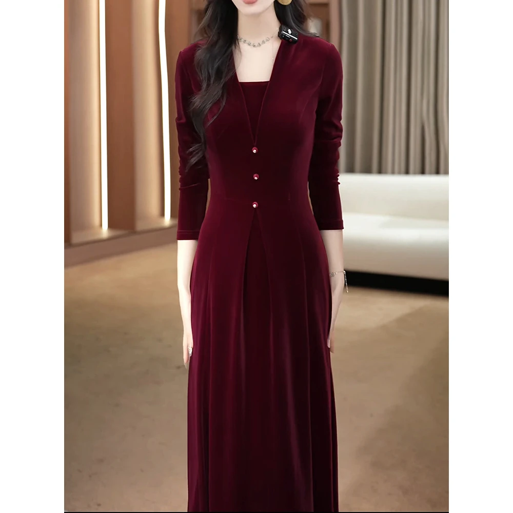 高级感名媛显瘦丝绒连衣裙2026春新宴会洋气质优雅长袖纯色a字裙