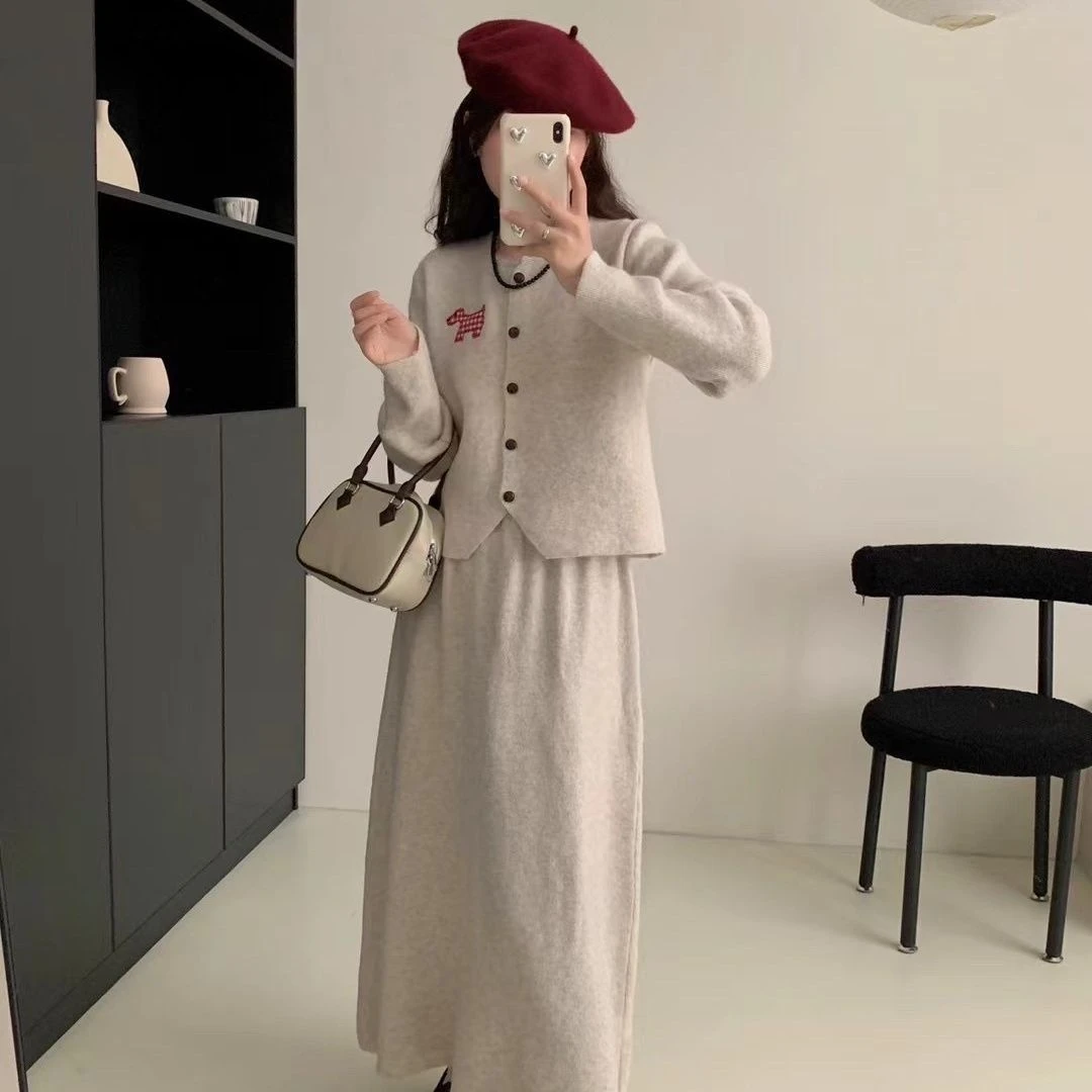 韩版减龄显瘦洋气复古秋季针织时尚套装女装2025年春季新款米白色