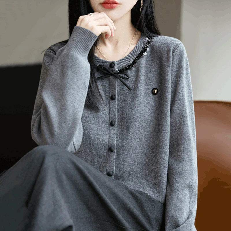 早秋新款大码女装胖MM显瘦减龄女士短款针织衫开衫毛衣小香风上衣