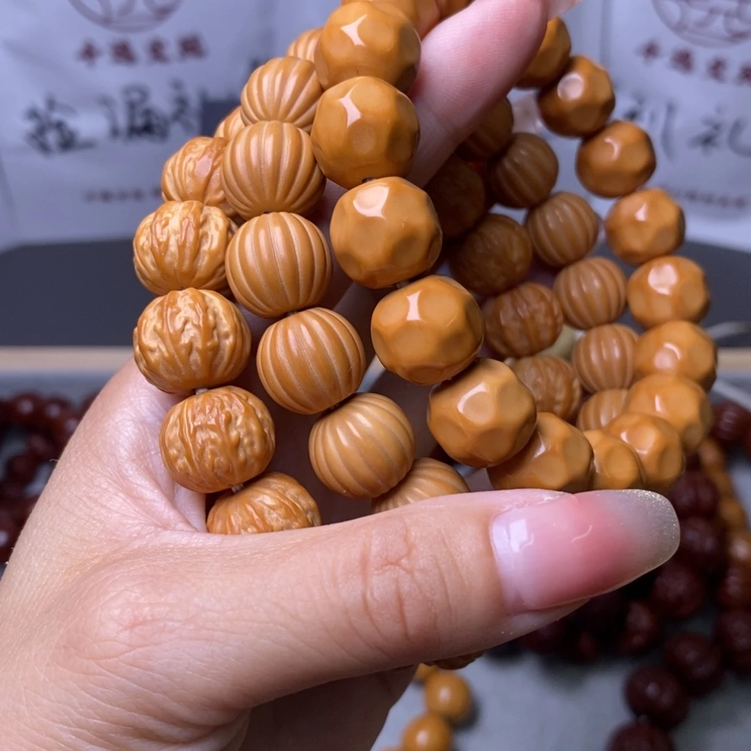 虎***子手串文玩核桃奶酪瓜珠京八棱