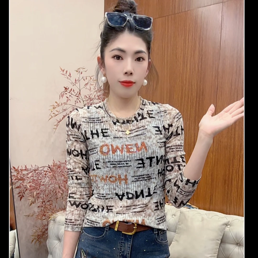 月月家，秋款新款圆领烫钻修身气质网纱上衣6003-1