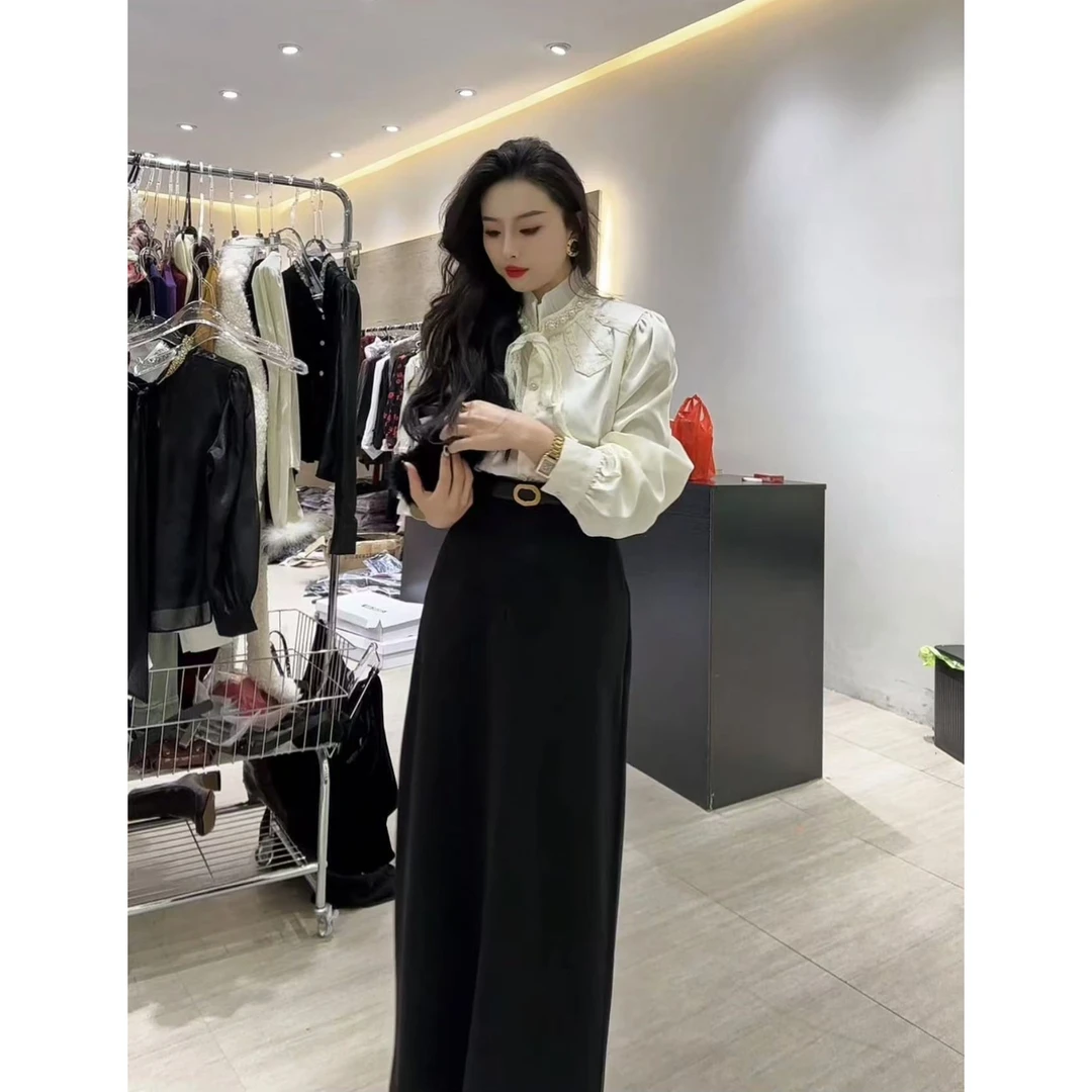 【 Wan wan】杏色蕾丝条拼接排扣衬衣