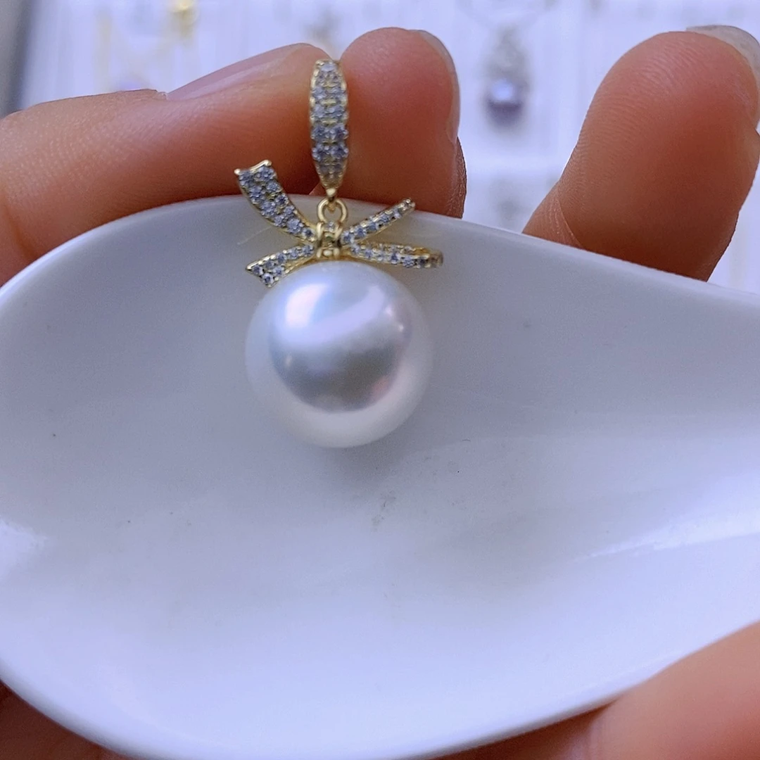 一***剧吊坠(赠链)银S925镶嵌淡水珍珠