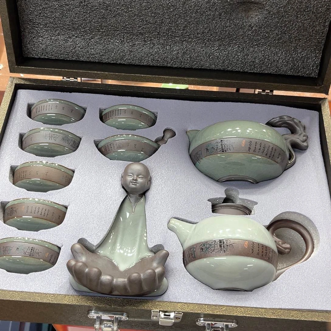 孤品茶具套装等。