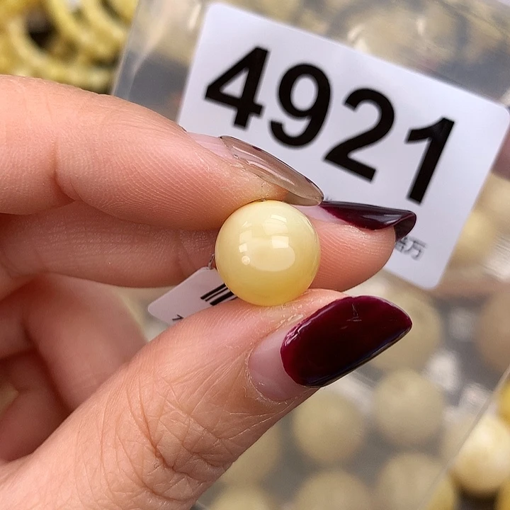 蜜蜡未镶嵌珠宝奇石12.2