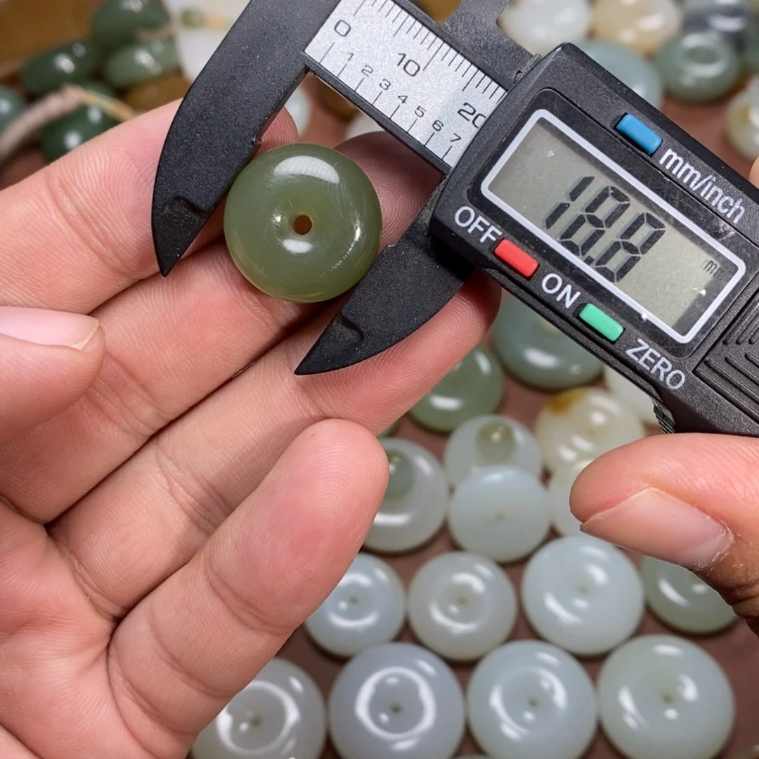 和田玉吊坠(不含链)未镶嵌