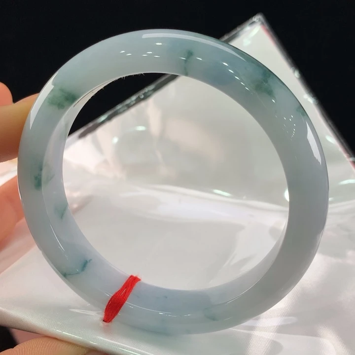 翡翠手镯未镶嵌111-0152